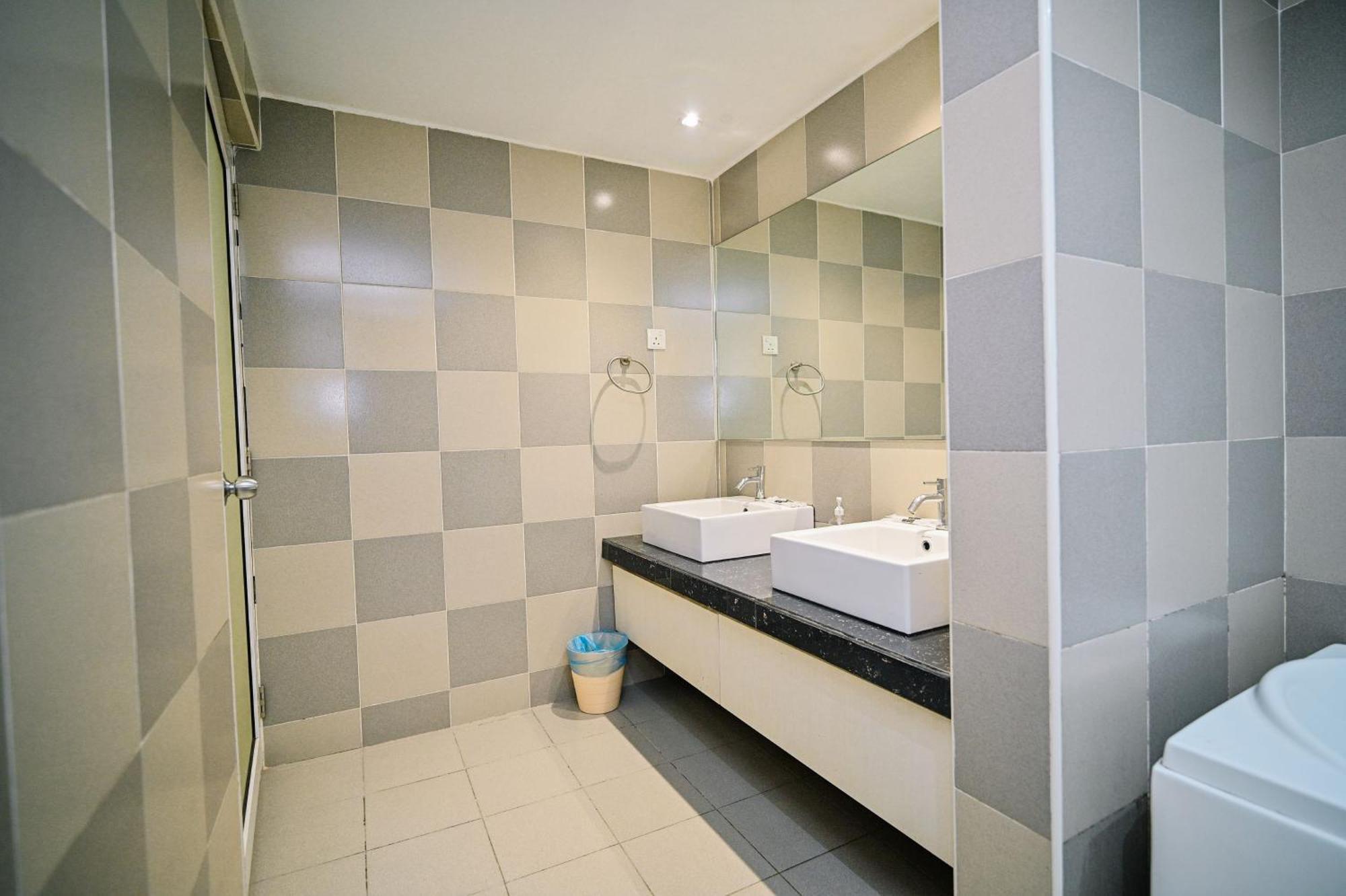 Kingston Hotel 1 , Bukit Bintang Куала-Лумпур Экстерьер фото